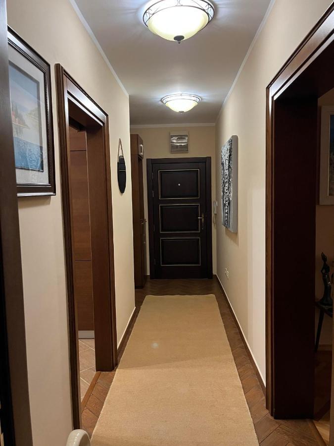Apartman Nina Kotor Luaran gambar