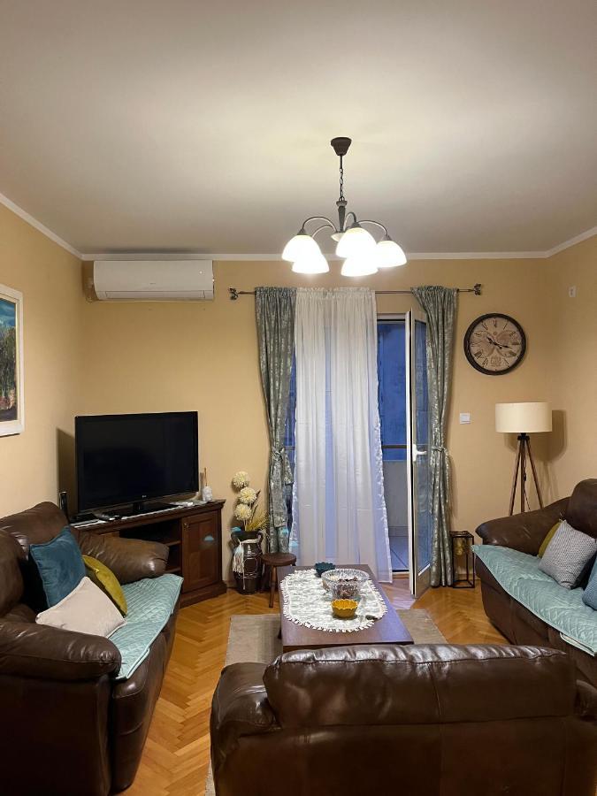 Apartman Nina Kotor Luaran gambar